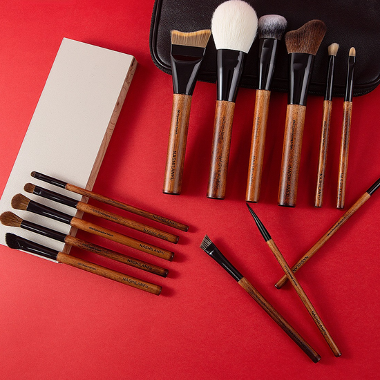 Set de 14 brochas de maquillaje con mango de madera - vista 2