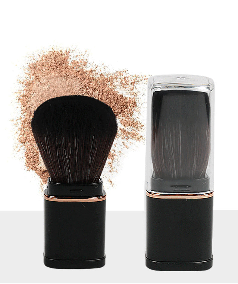 Brocha Retráctil de Maquillaje en presentación con cabezal retráctil y empaque, perfecta para llevar en tu bolso.