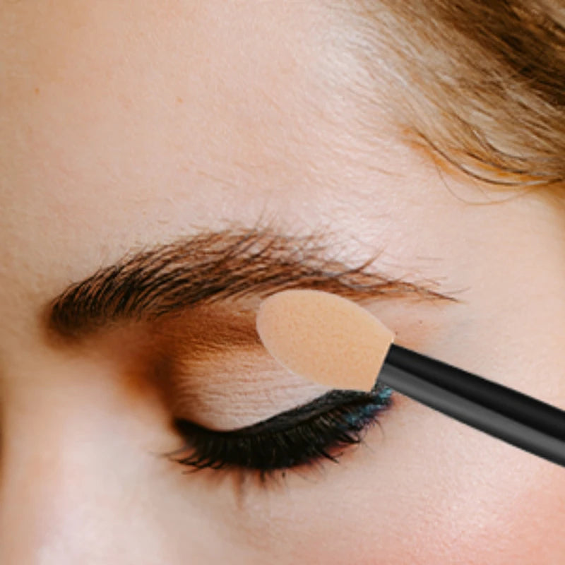 Set de 120 Aplicadores de Sombra Desechables con Estuche – Doble Punta para Maquillaje Profesional