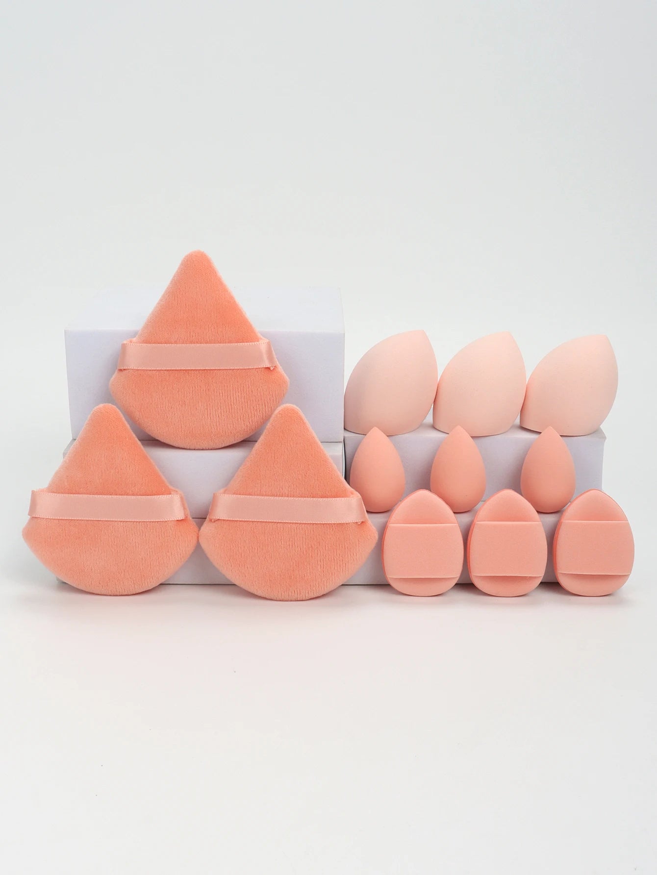 Set de 12 Esponjas de Maquillaje Multiusos (Incluye Borlas para Polvo y Miniesponjas de Precisión)