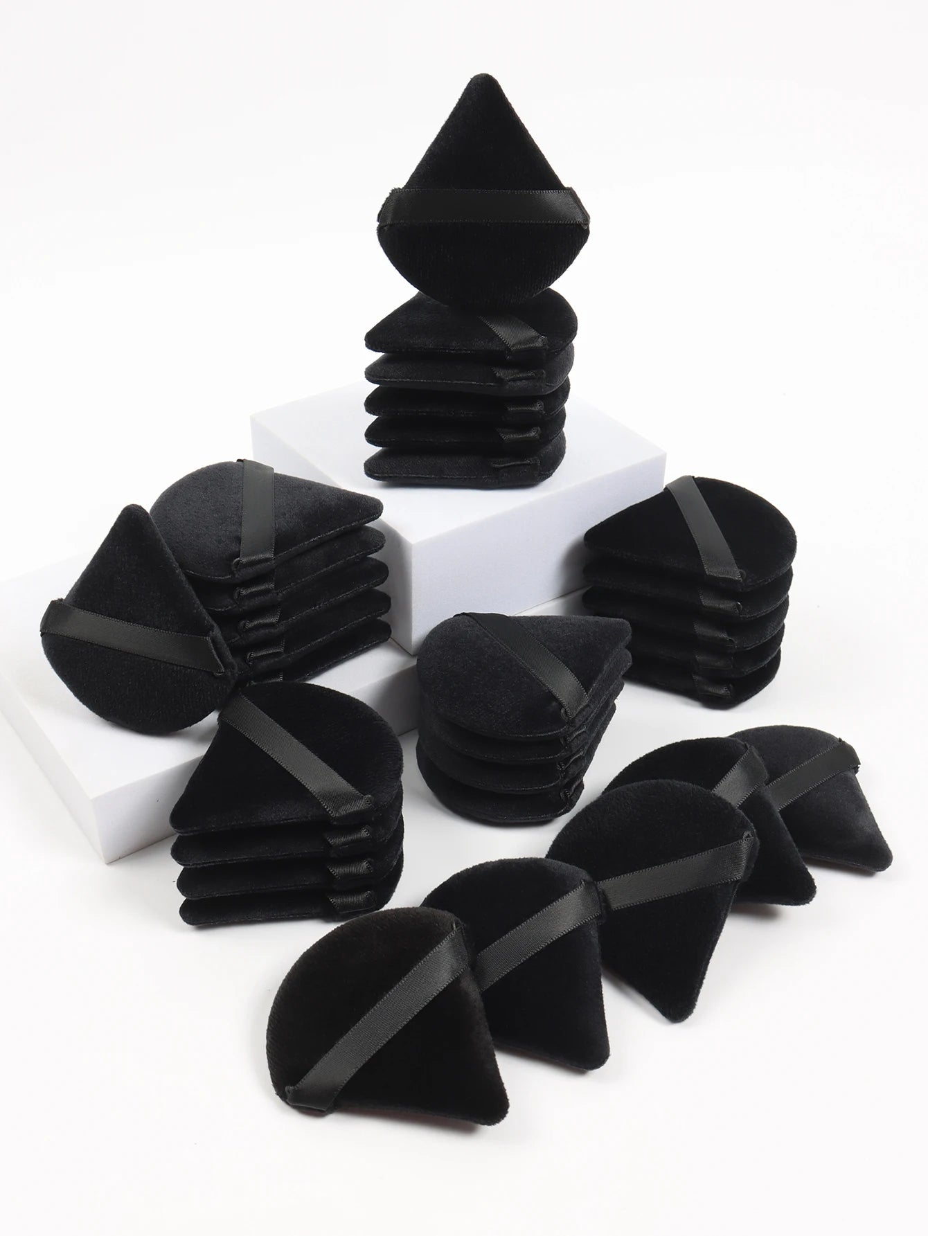 Soft Velvet Triangular Makeup Sponges for Powder and Facial Application (Lot)