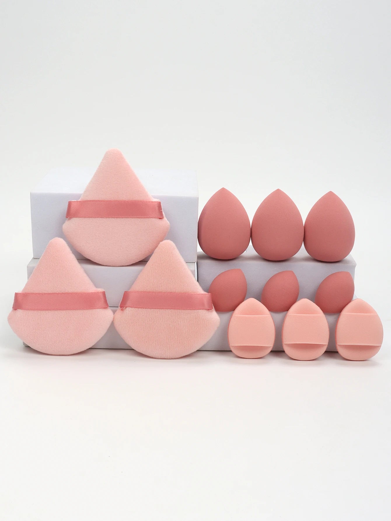 Set de 12 Esponjas de Maquillaje Multiusos (Incluye Borlas para Polvo y Miniesponjas de Precisión)